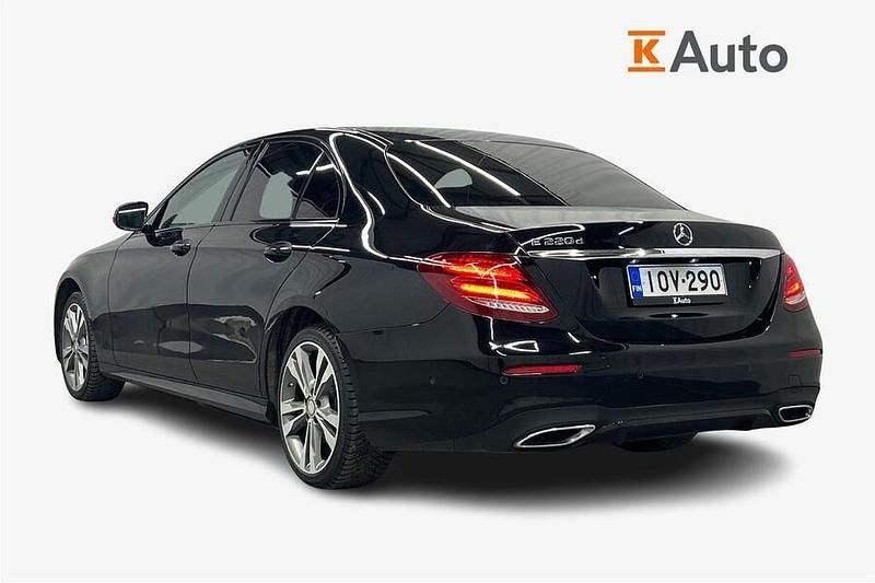 Käytetty Mercedes E220 Business 194 HP (142 kW) 2017 Sedan