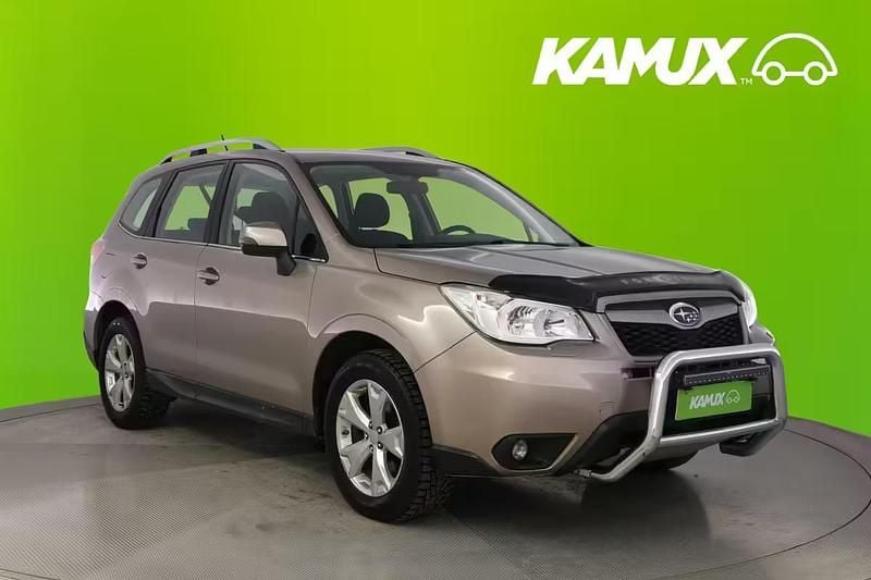 Käytetty Subaru Forester 200 HP (147 kW) 2015 Hopea / harmaa Katumaasturi