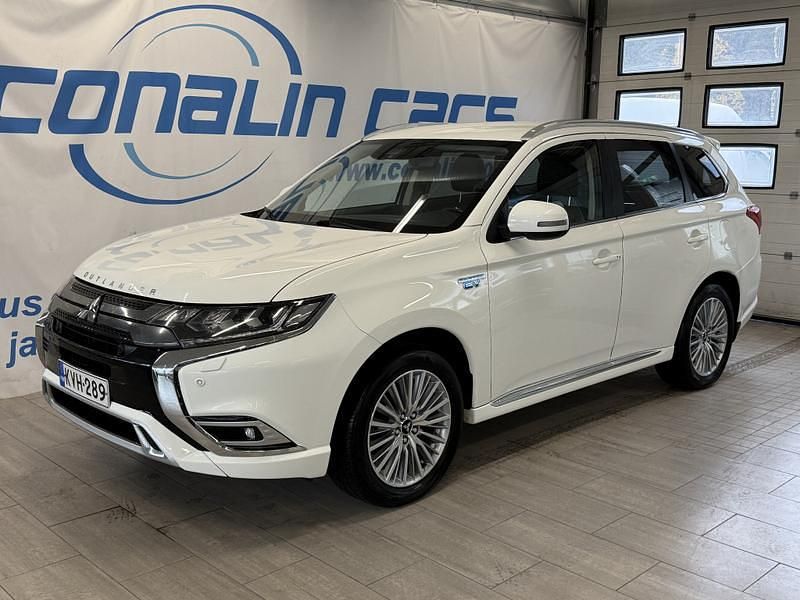 Käytetty 2019 Mitsubishi Outlander P-HEV Instyle Katumaasturi | 18 890 € (Hieman kallis) - Kuva 1/4