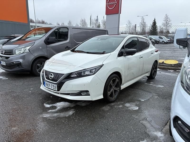 Käytetty Nissan Leaf Tekna 110 kW (150 HP) 2018 Viistoperä