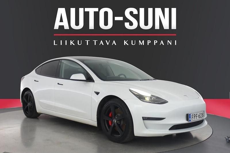 Käytetty 2021 Tesla Model 3 Performance Sedan | 27 360 € (Perustarjous) - Kuva 1/3