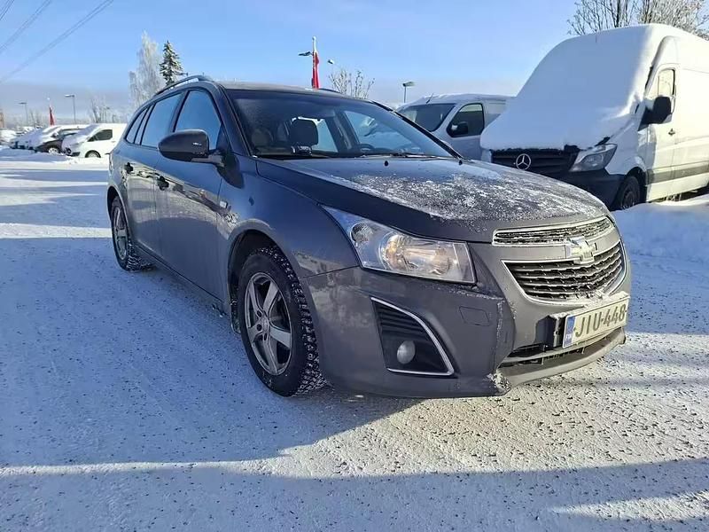 Käytetty Chevrolet Cruze LT 140 HP (102 kW) 2013 Harmaa Farmari