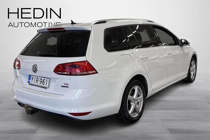 Käytetty VW Golf VII Highline 140 HP (102 kW) 2014 Valkoinen Farmari