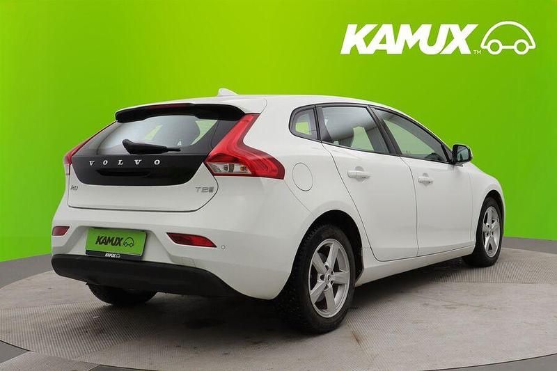 Käytetty Volvo V40 Business Edition 122 HP (89 kW) 2019 Valkoinen Viistoperä