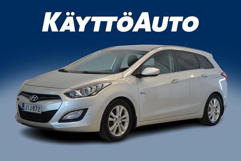 Hopea Käytetty 2012 Hyundai i30 Style Farmari | 7 200 € (Perustarjous) - Kuva 1/4