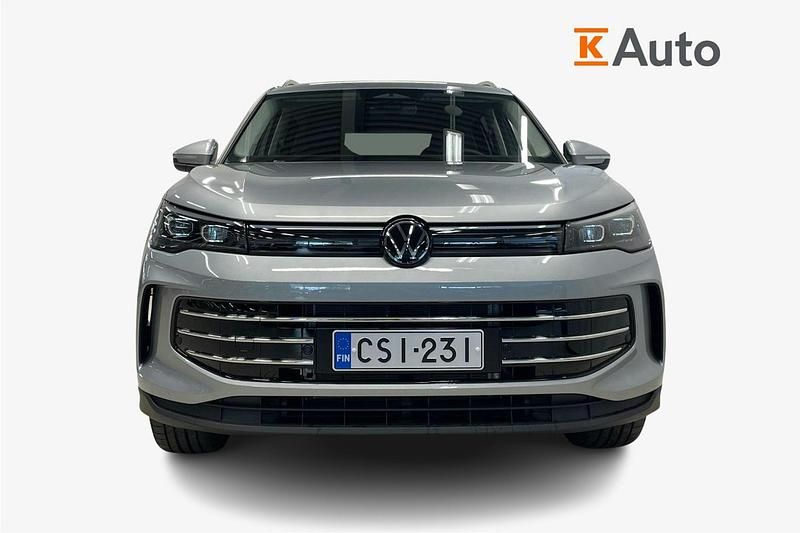 Uusi VW Tiguan Elegance 201 HP (147 kW) 2025 Harmaa Katumaasturi