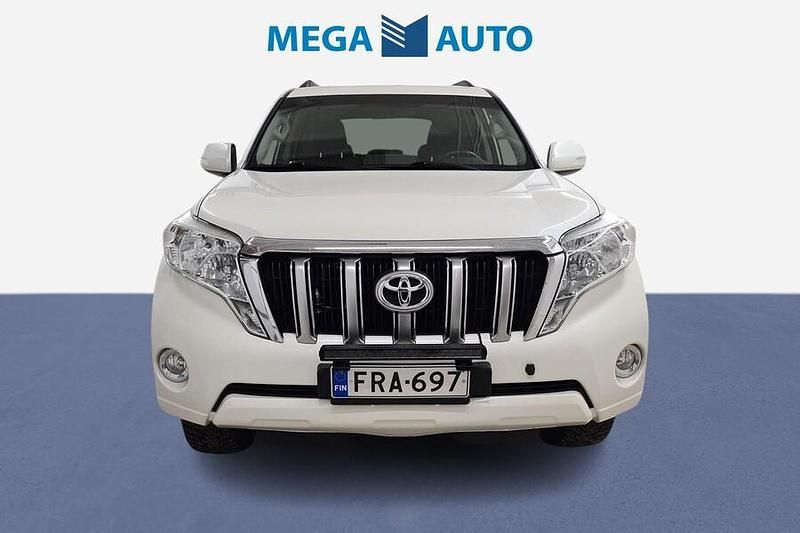 Käytetty Toyota Land Cruiser Active 177 HP (130 kW) 2016 Valkoinen Katumaasturi