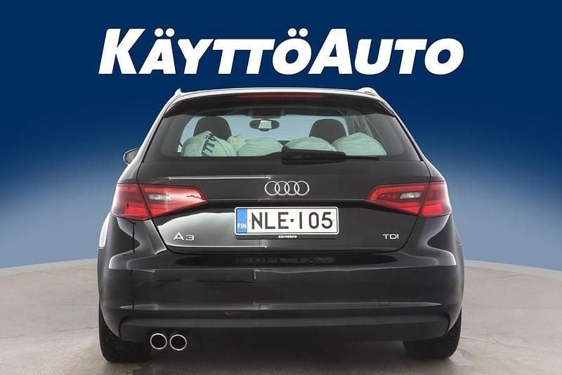 Käytetty Audi A3 Sportback Business 150 HP (110 kW) 2014 Musta Viistoperä