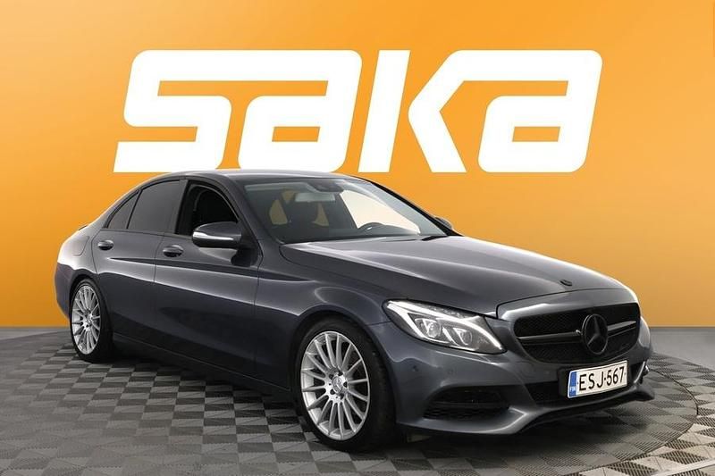 Käytetty Mercedes C220 Business 170 HP (125 kW) 2015 Sedan