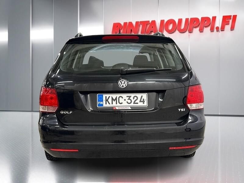 Käytetty VW Golf VII Trendline 86 HP (63 kW) 2012 Musta Farmari