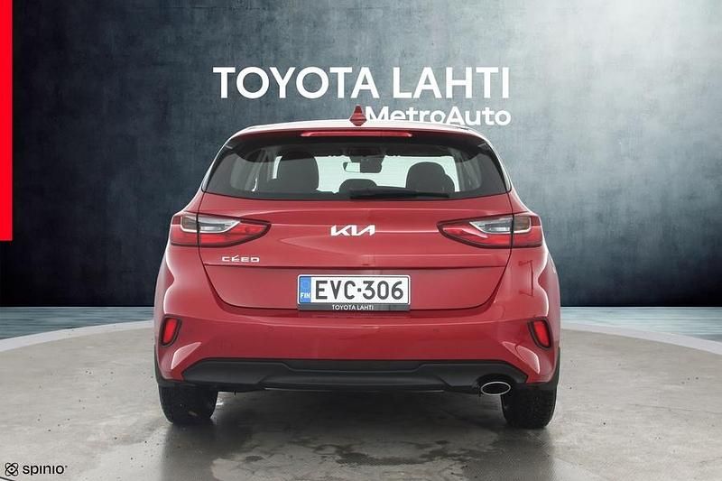 Käytetty Kia Ceed LX 120 HP (88 kW) 2024 Viistoperä