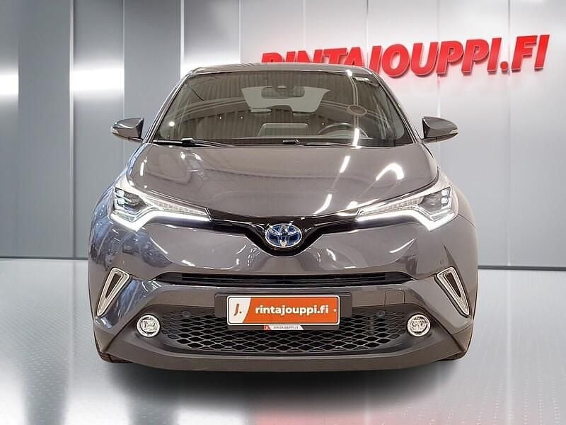 Käytetty Toyota C-HR Premium 122 HP (89 kW) 2018 Katumaasturi