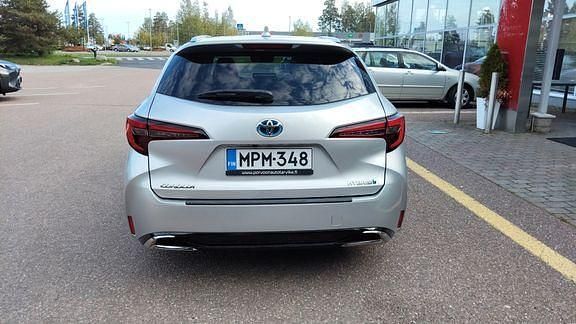 Käytetty Toyota Corolla Edition 138 HP (101 kW) 2023 Hopea Farmari
