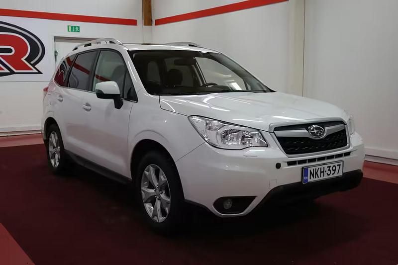Käytetty Subaru Forester 150 HP (110 kW) 2014 Katumaasturi