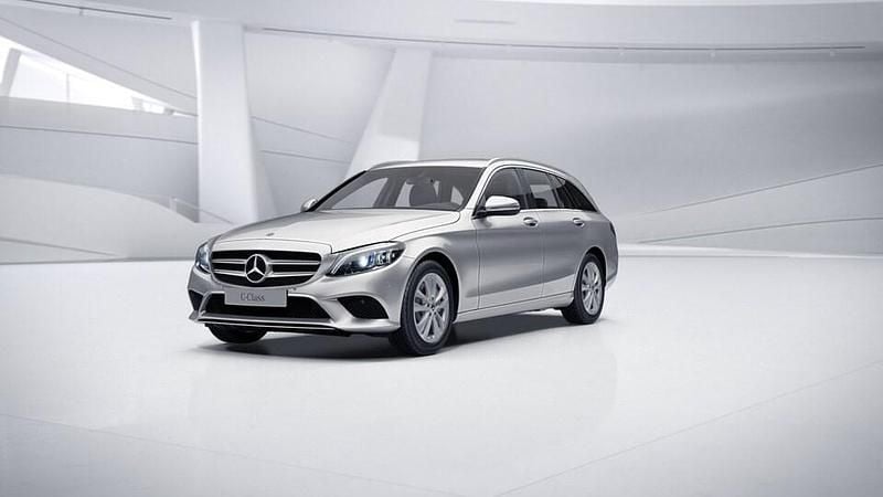 Käytetty Mercedes C300 Avantgarde 245 HP (180 kW) 2019 Harmaa Farmari