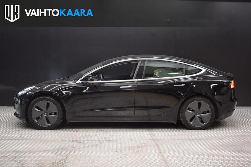 Käytetty Tesla Model 3 Standard Range Plus 239 kW (325 HP) 2020 Sedan