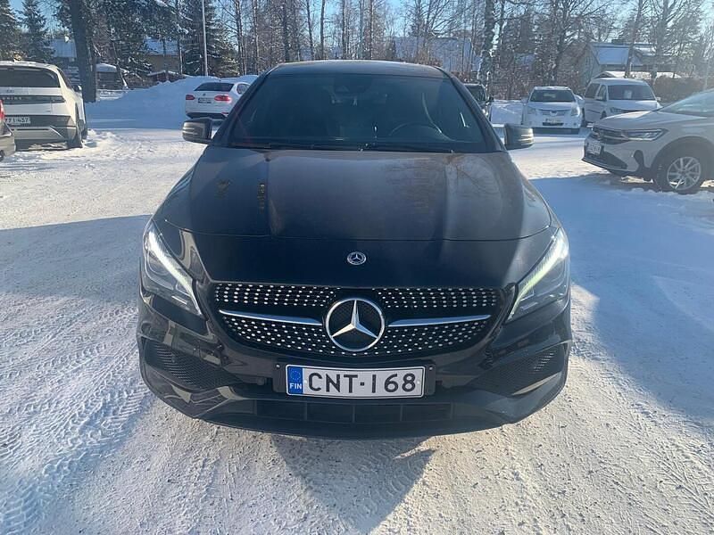 Käytetty Mercedes CLA200 Business 136 HP (100 kW) 2017 Musta Farmari