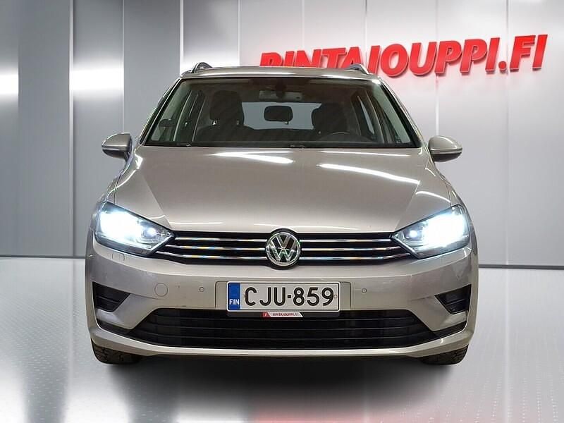 Käytetty VW Golf Sportsvan Comfortline 125 HP (91 kW) 2015 Harmaa Tila-auto