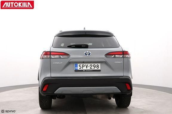 Käytetty Toyota Corolla Cross Edition 138 HP (101 kW) 2024 Harmaa Katumaasturi