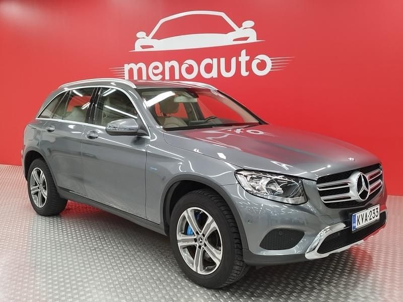 Harmaa Käytetty 2017 Mercedes GLC350 Business Katumaasturi | 22 850 € (Kallis) - Kuva 1/4