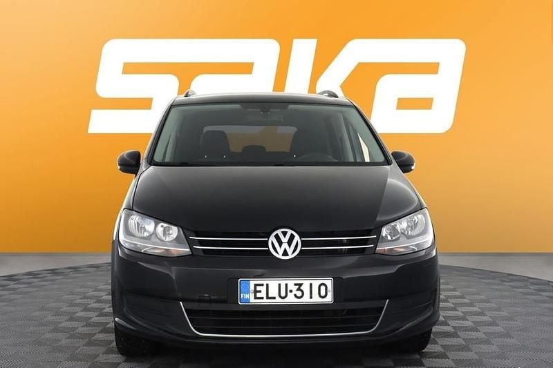 Käytetty VW Sharan Comfortline 140 HP (102 kW) 2011 Tila-auto