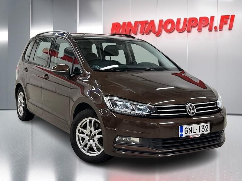 Käytetty VW Touran Comfortline 110 HP (80 kW) 2016 Tila-auto