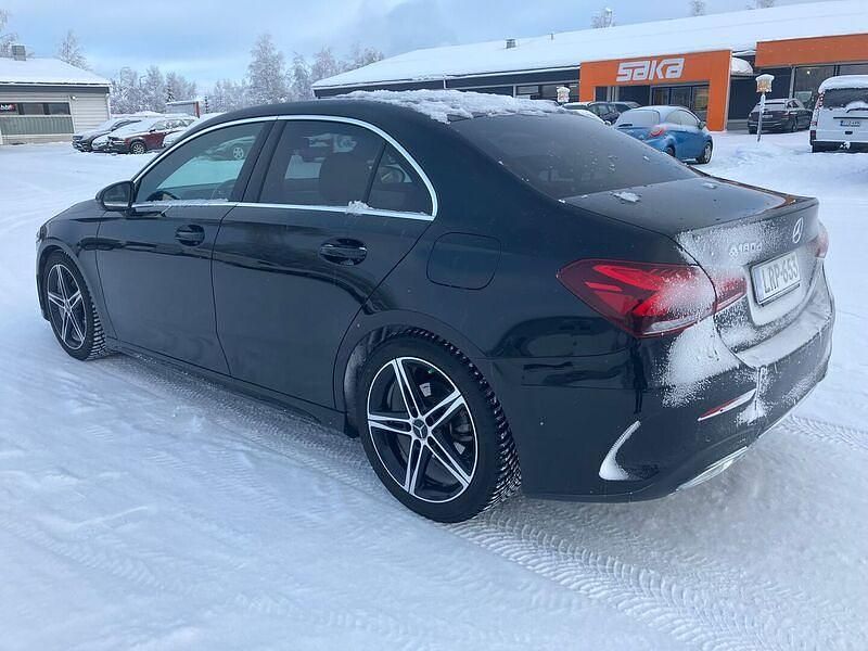 Käytetty Mercedes A180 Business 116 HP (85 kW) 2023 Sedan
