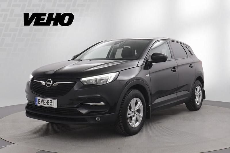 Käytetty Opel Grandland X Enjoy 131 HP (96 kW) 2018 Musta Katumaasturi
