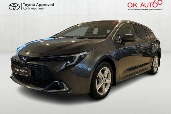 Käytetty Toyota Corolla Edition 140 HP (102 kW) 2023 Harmaa Farmari
