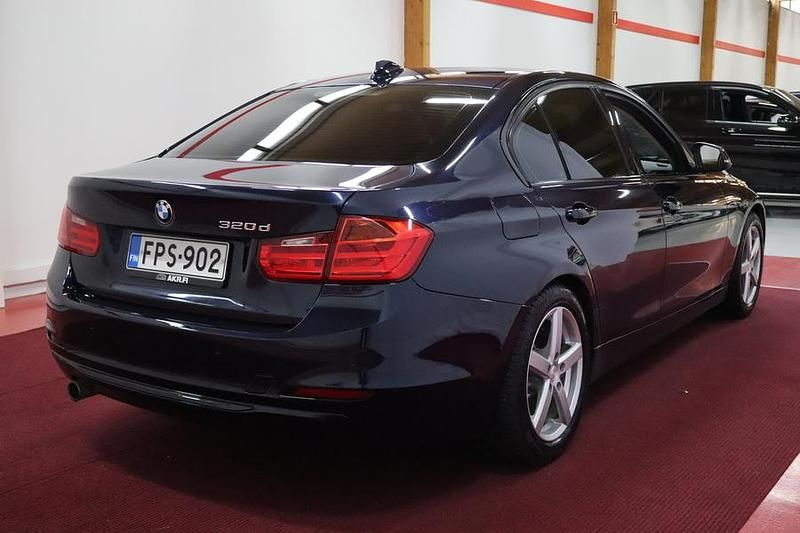 Käytetty BMW 320 184 HP (135 kW) 2012 Sedan