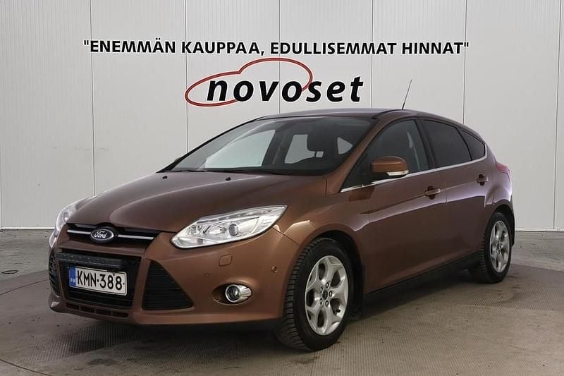 Ruskea Käytetty 2013 Ford Focus Titanium Viistoperä | 5 970 € (Hyvä tarjous) - Kuva 1/4