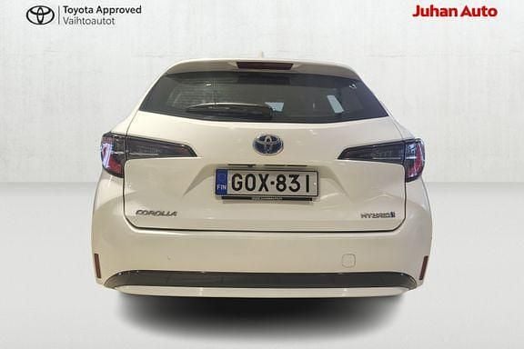 Käytetty Toyota Corolla Active 122 HP (89 kW) 2021 Valkoinen Farmari