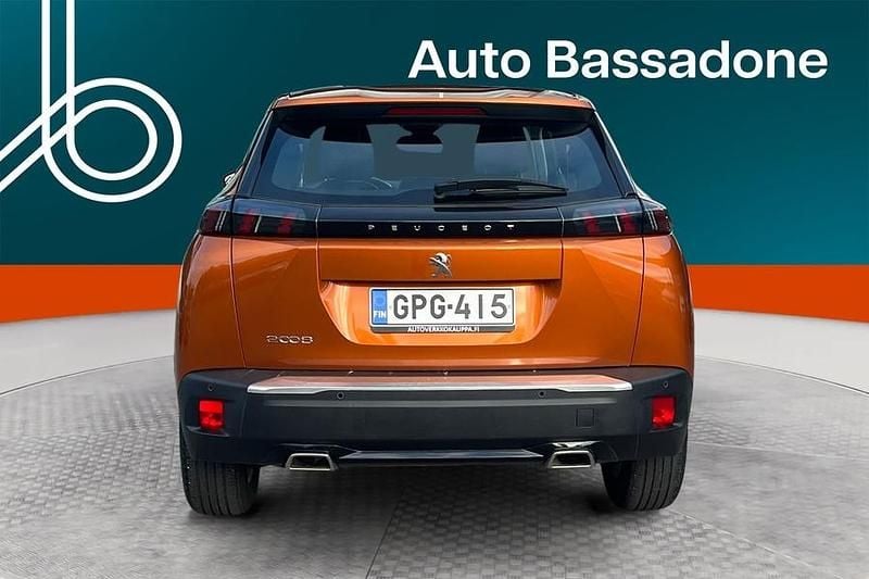 Käytetty Peugeot 2008 Active 131 HP (96 kW) 2022 Katumaasturi