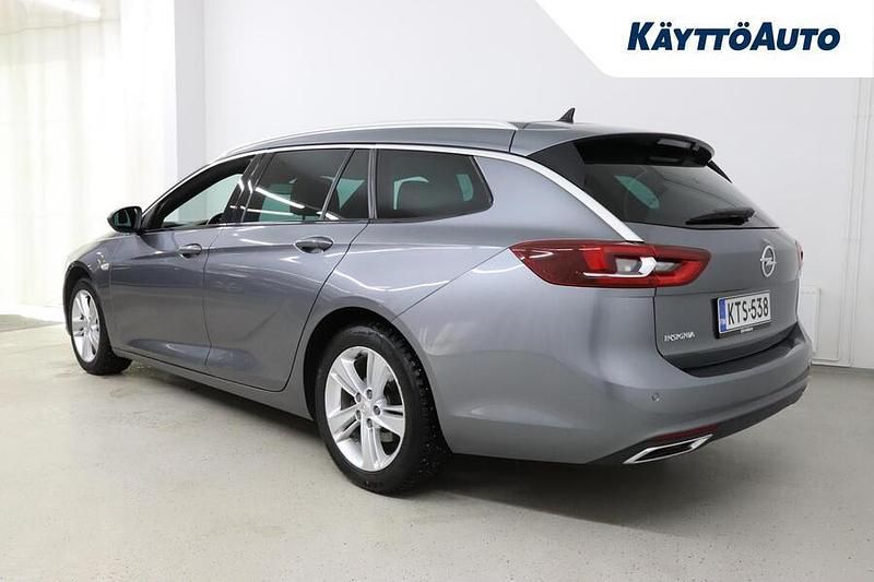 Käytetty Opel Insignia Innovation 200 HP (147 kW) 2020 Harmaa Farmari
