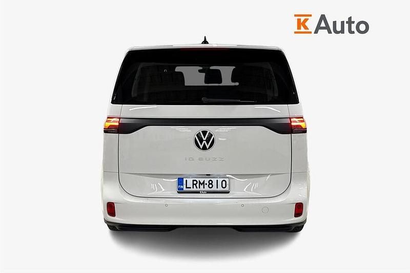 Käytetty VW ID. Buzz Pro 150 kW (204 HP) 2022 Valkoinen Tila-auto