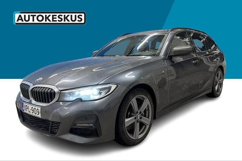 Käytetty 2021 BMW 330e M Sport Farmari | 25 890 € (Perustarjous) - Kuva 1/2