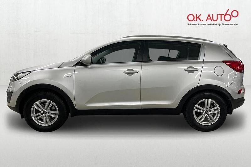 Käytetty Kia Sportage LX 135 HP (99 kW) 2015 Hopea Katumaasturi