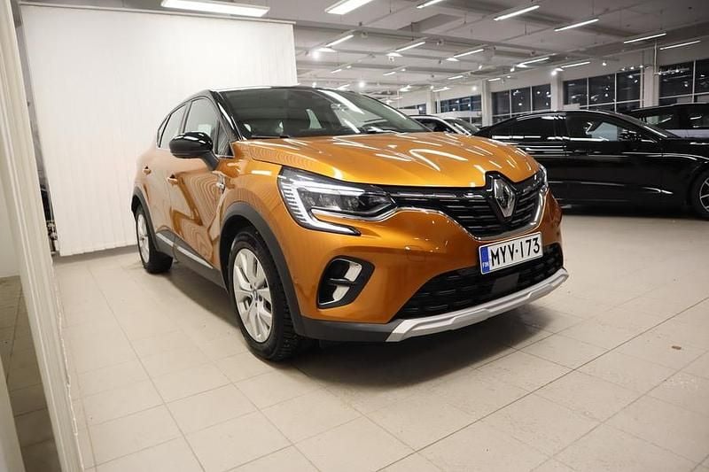 Käytetty Renault Captur Intens 92 HP (67 kW) 2020 Oranssi Katumaasturi