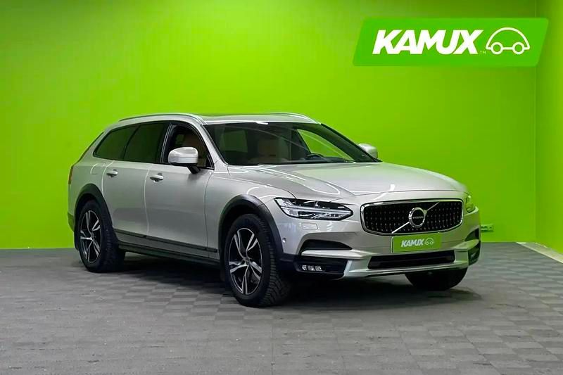 Käytetty Volvo V90 CC Business Edition 190 HP (139 kW) 2017 Farmari