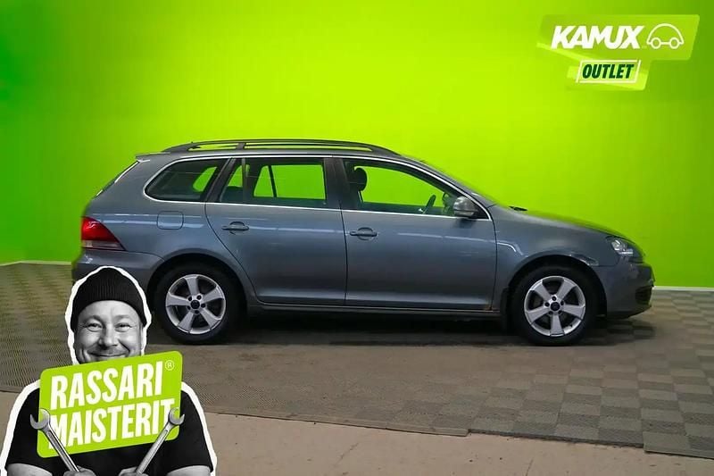 Käytetty VW Golf Comfortline 105 HP (77 kW) 2011 Hopea / harmaa Farmari