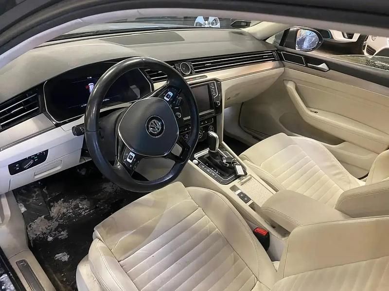 Käytetty VW Passat 190 HP (139 kW) 2015 Hopea / harmaa Farmari