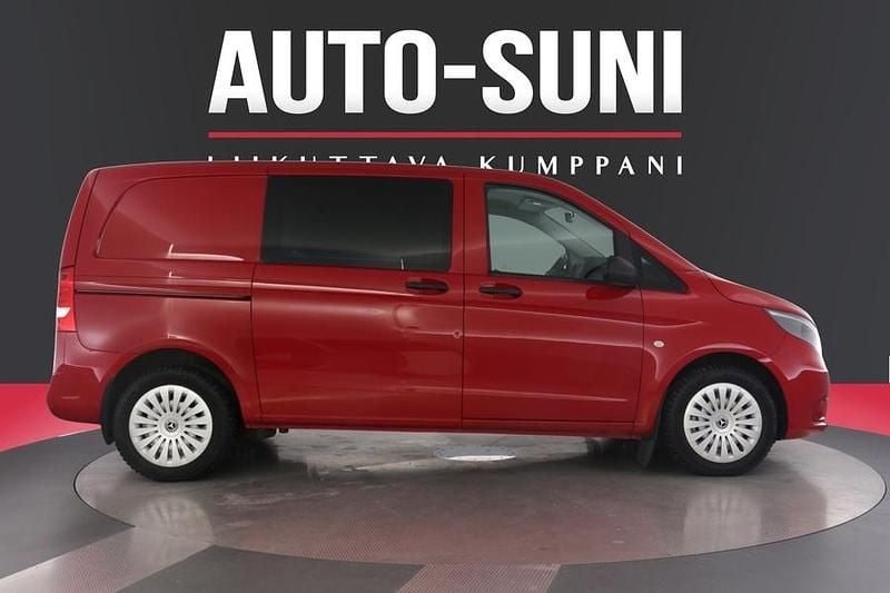 Käytetty Mercedes Vito 136 HP (100 kW) 2016 Punainen Van