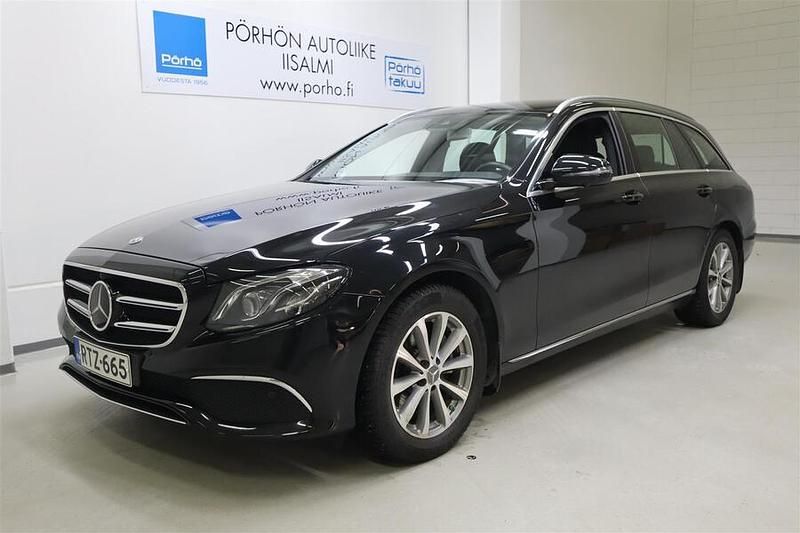 Käytetty 2019 Mercedes E220 Business Farmari | 27 500 € (Perustarjous) - Kuva 1/4