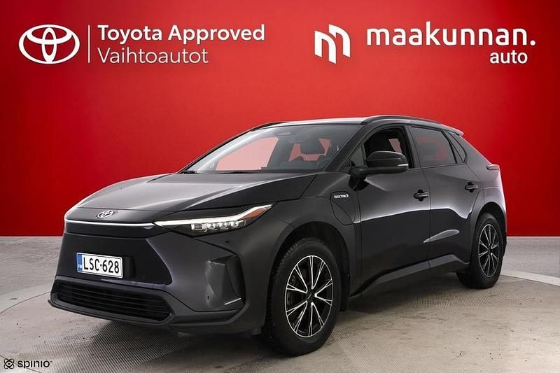 Käytetty Toyota bZ4X Edition 150 kW (204 HP) 2023 Musta Katumaasturi