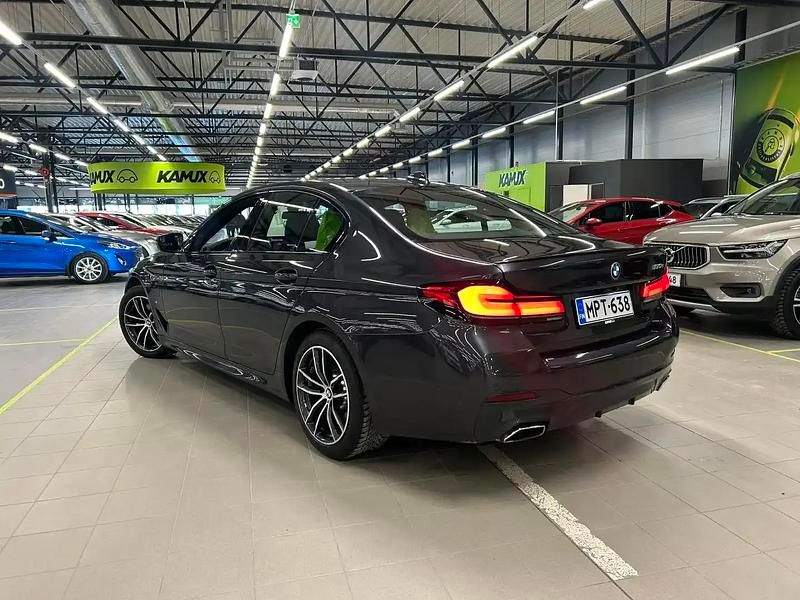 Käytetty BMW 530 M Sport 184 HP (135 kW) 2021 Musta Sedan