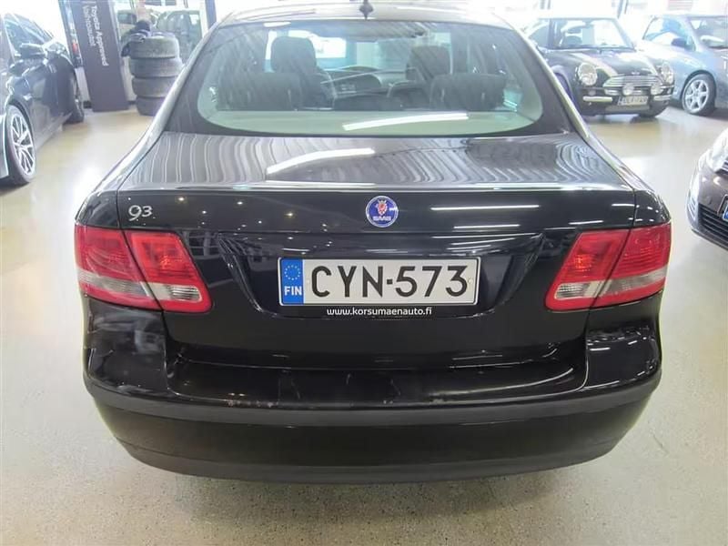 Käytetty Saab 9-3 Linear 122 HP (89 kW) 2005 Musta Sedan