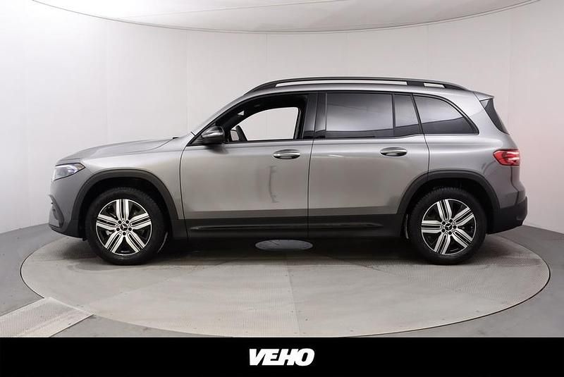 Käytetty Mercedes EQB300 Advanced Plus 167 kW (228 HP) 2024 Harmaa Katumaasturi