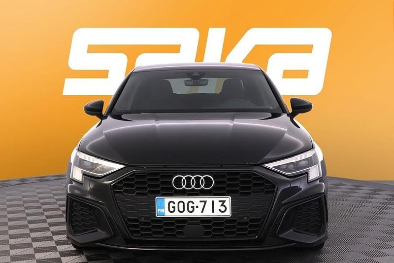 Käytetty Audi A3 Business 150 HP (110 kW) 2021 Sedan