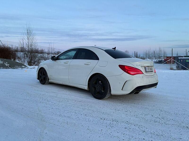 Käytetty Mercedes CLA200 Business 156 HP (114 kW) 2016 Coupe - kaksiovinen
