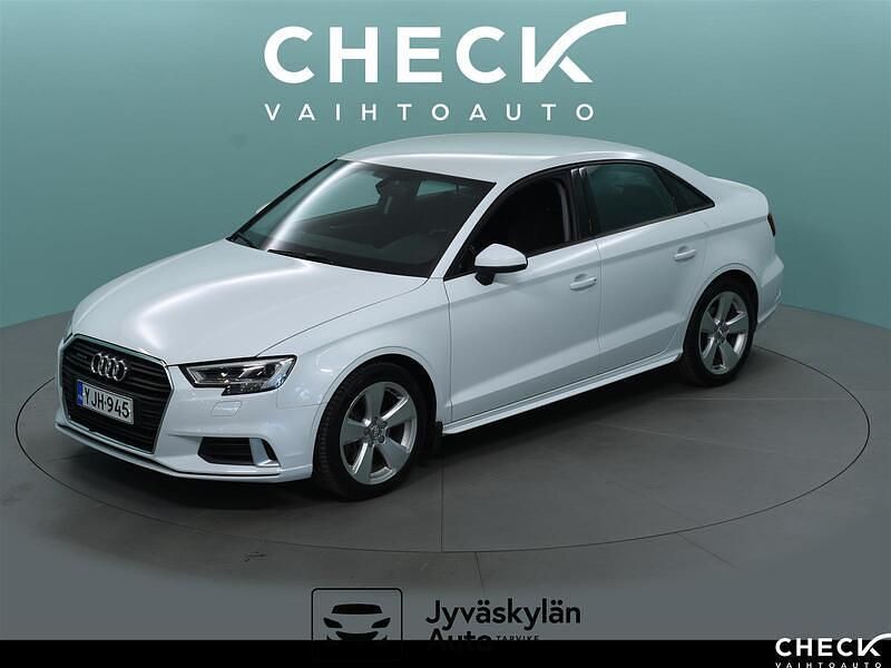 Valkoinen Käytetty 2016 Audi A3 Business Sedan | 22 490 € (Perustarjous) - Kuva 1/3